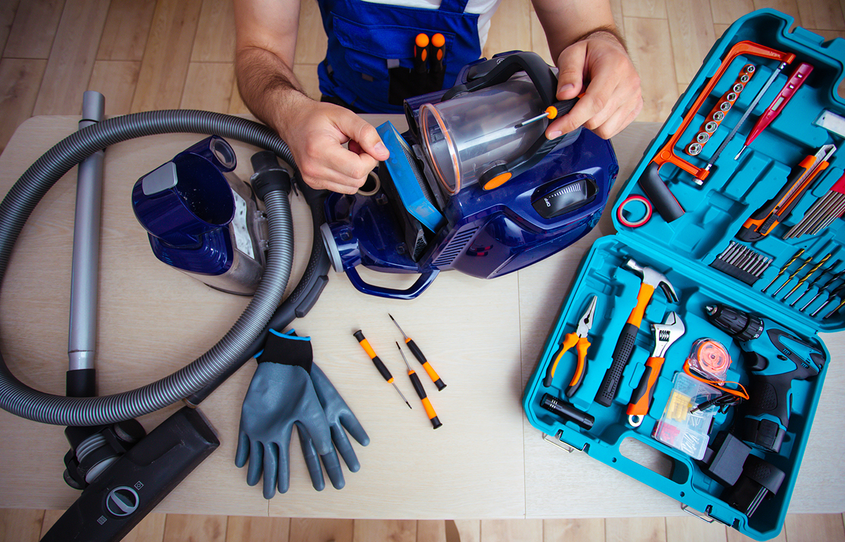 Vacuum shop cleaner servicing